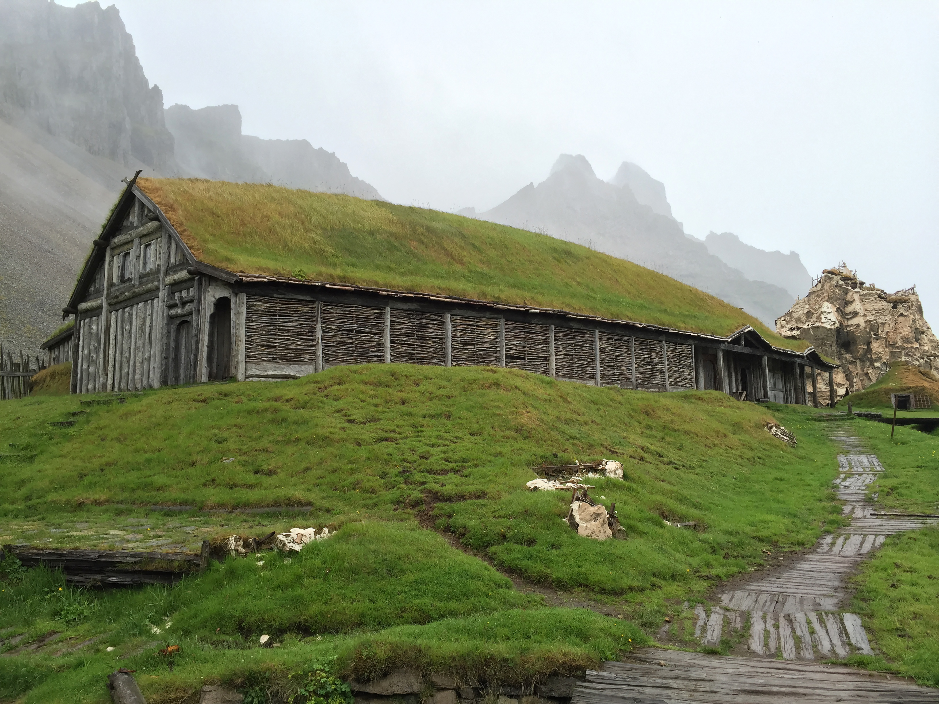 viking-main-long-house.jpg